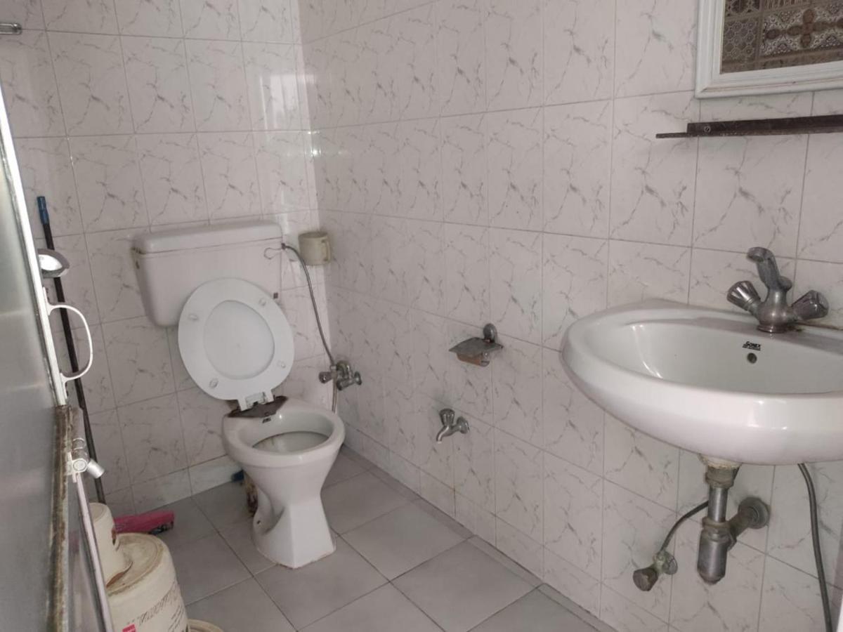 Vatika Homestay Варанасі Екстер'єр фото