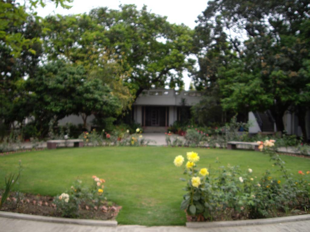 Vatika Homestay Варанасі Екстер'єр фото